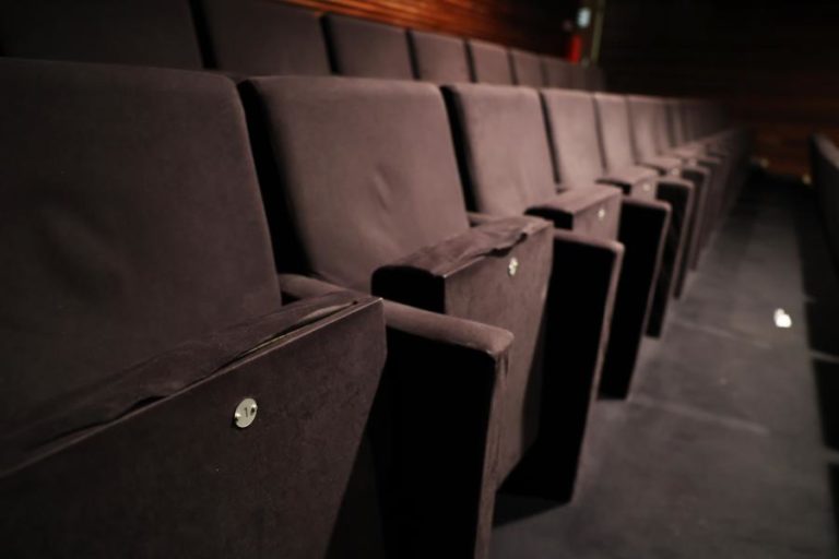 Câmara das Caldas da Rainha em contactos para reabertura de salas de cinema