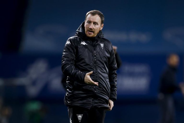 Cathro diz que Estoril está “confiante” e não ‘compra’ empate na Luz