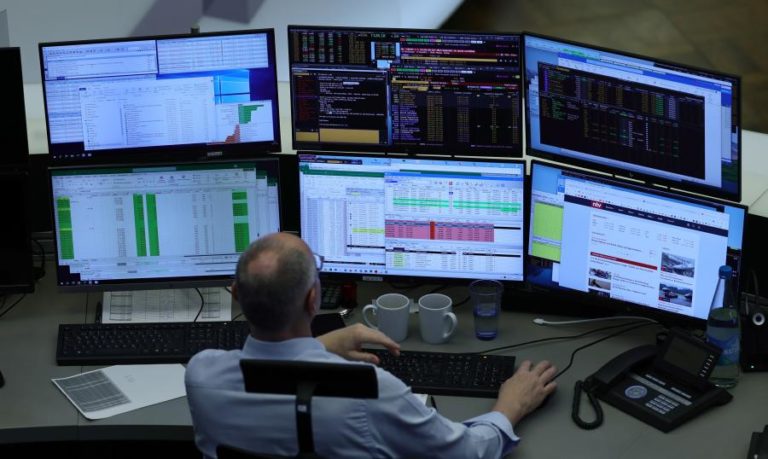 Bolsas europeias em forte baixa devido às ameaças de sobretaxas de Donald Trump