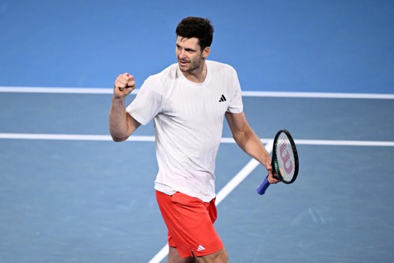 Polónia liderada por Hubert Hurkacz conquista United Cup em ténis