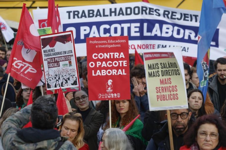 CGTP entrega abaixo-assinado com mais de 190.000 assinaturas para “derrotar pacote laboral”