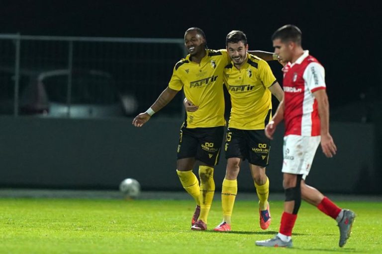 Fafe, da Liga 3, elimina Sporting de Braga e está nas ‘meias’ da Taça de Portugal