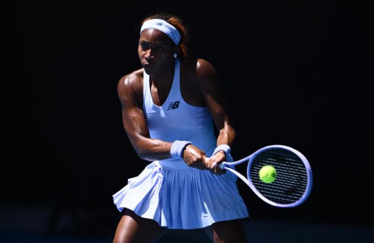 Coco Gauff na segunda ronda do Open da Austrália após derrotar Kamilla Rakhimova