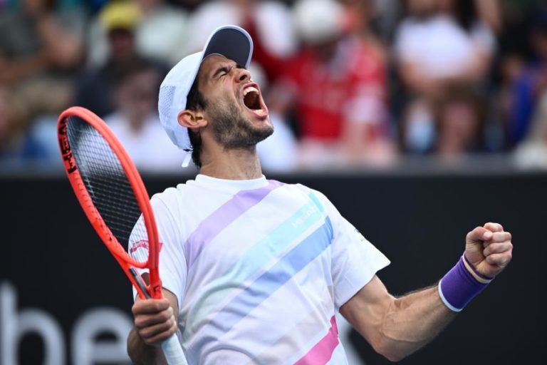 Nuno Borges vence Jordan Thompson na segunda ronda do Open da Austrália