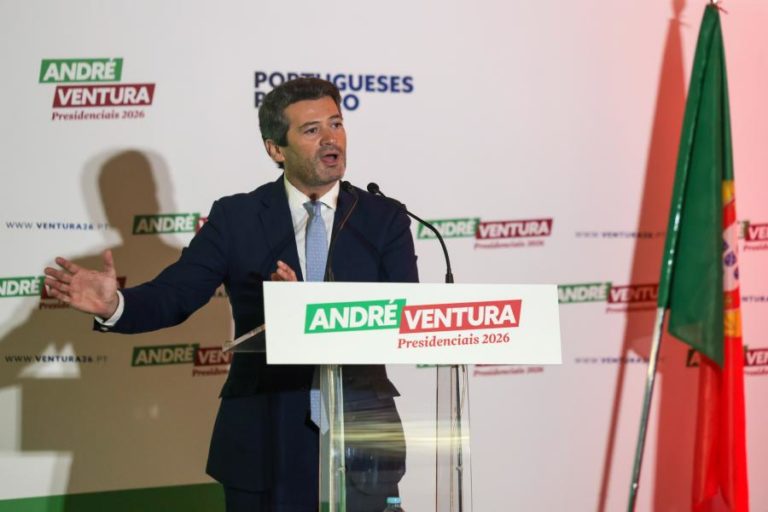 Ventura acusa Marques Mendes de se juntar a “tacho de interesses” e critica CDS e IL