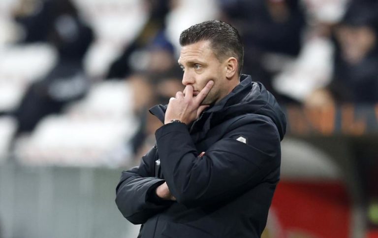 LE: Técnico do Go Ahead Eagles, adversário do Braga, ainda acredita no play-off