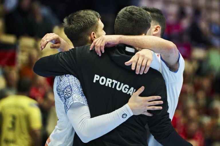 Portugal assegura Mundial e vai lutar pelo quinto lugar do Europeu de andebol