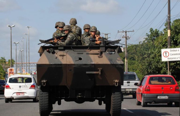 Despesa militar global aumentou para recorde 2,23 biliões de euros em 2025