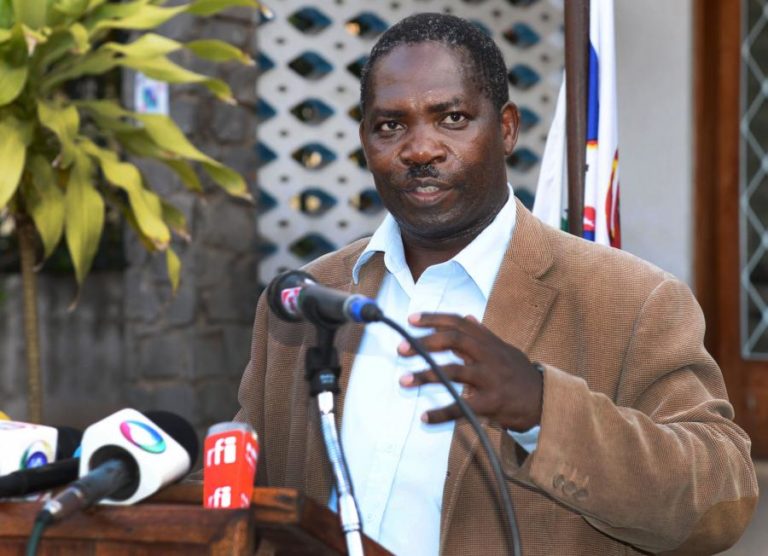 Ex-deputado suspenso da moçambicana Renamo diz que decisão “não vale nada”