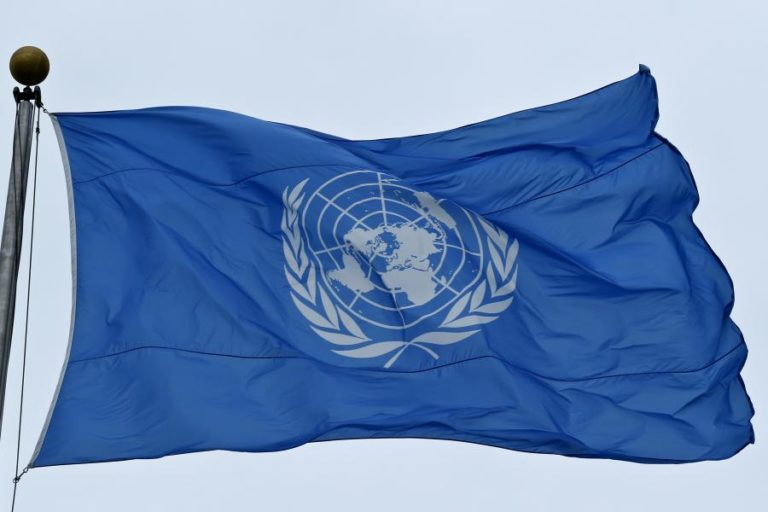 Assembleia-Geral da ONU pede paz justa na Ucrânia, apesar da abstenção dos EUA