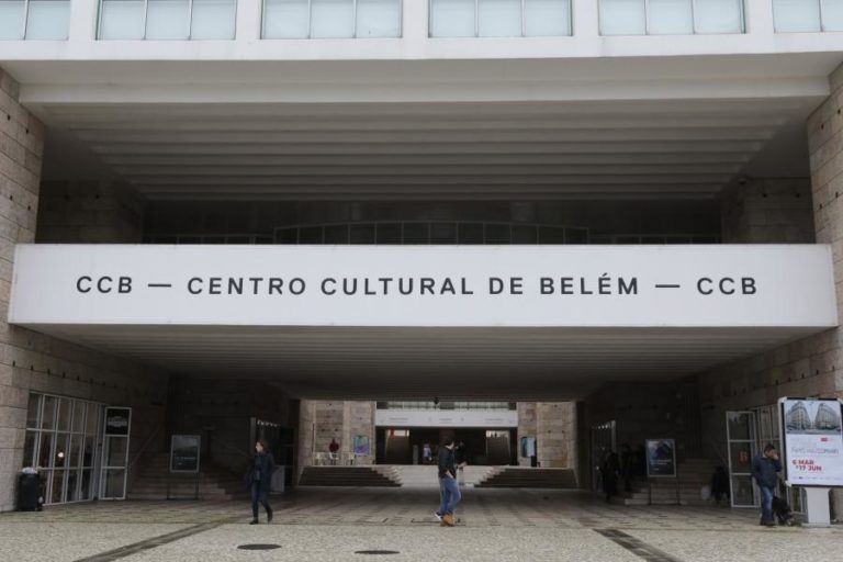 CCB passa a ter 500 mil euros para aumentar coleção e Ellipse fica enquadrada – ministra da Cultura