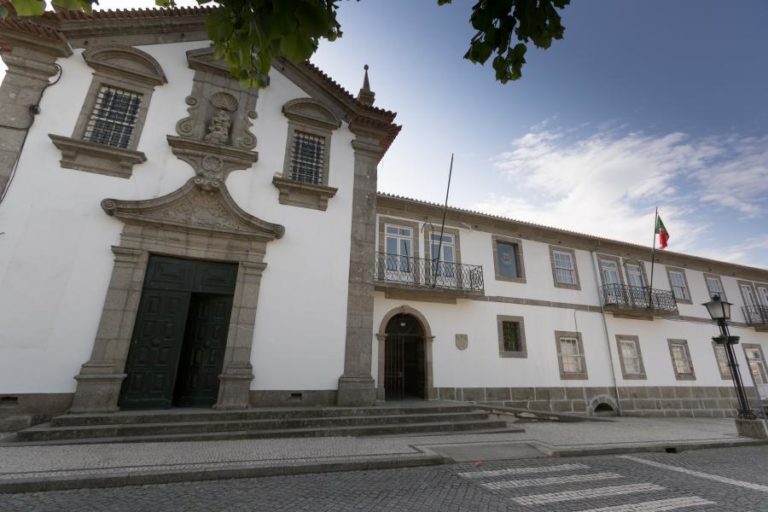 PJ realiza buscas na Câmara de Mesão Frio