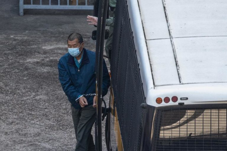 Taiwan condena “dura” pena de 20 anos de prisão aplicada a Jimmy Lai em Hong Kong