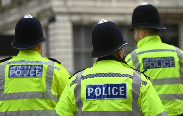 Número de criminosos portugueses deportados do Reino Unido aumentou 68% em 2025