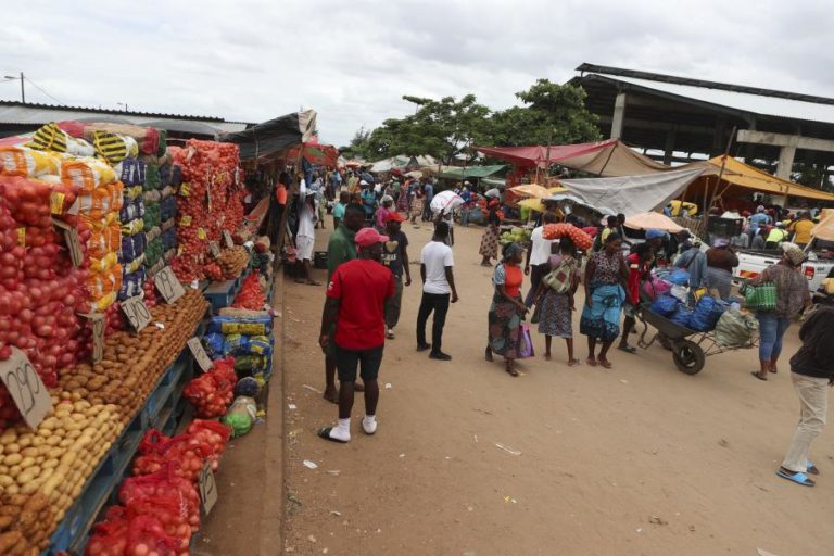 Economia moçambicana fechou 2025 negativa apesar de crescer 4,67% no fim do ano