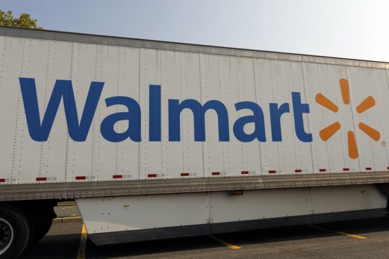 Walmart supera a fasquia de um bilião de dólares em bolsa