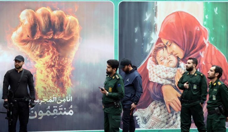 UE formaliza inclusão da guarda revolucionária iraniana na lista de terroristas