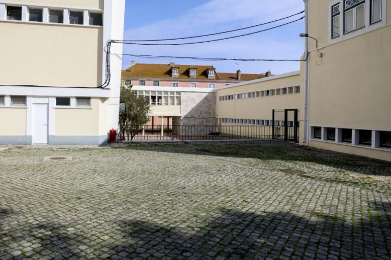 Câmara de Lisboa prevê “mais de 600 ME” para intervir em 28 escolas prioritárias