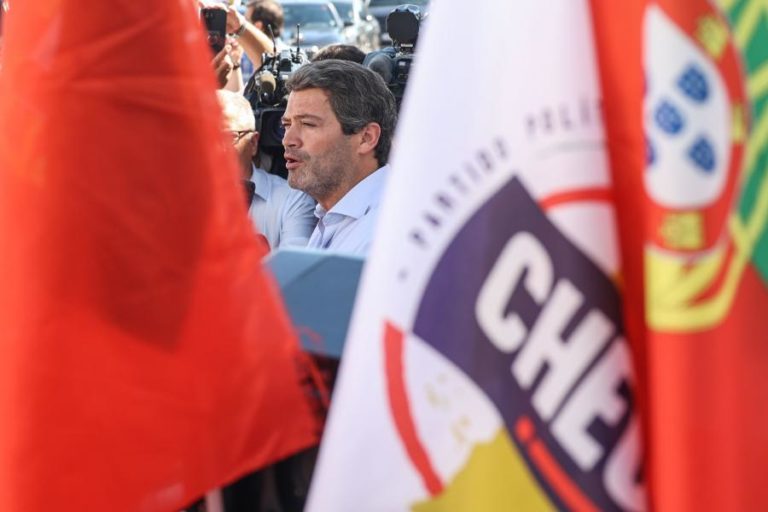 Pelo menos sete vereadores saíram do Chega desde as autárquicas de outubro