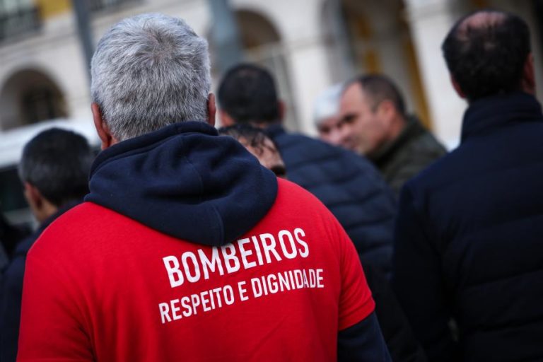 Auditoria aponta falta de controlo e risco de duplo financiamento aos bombeiros