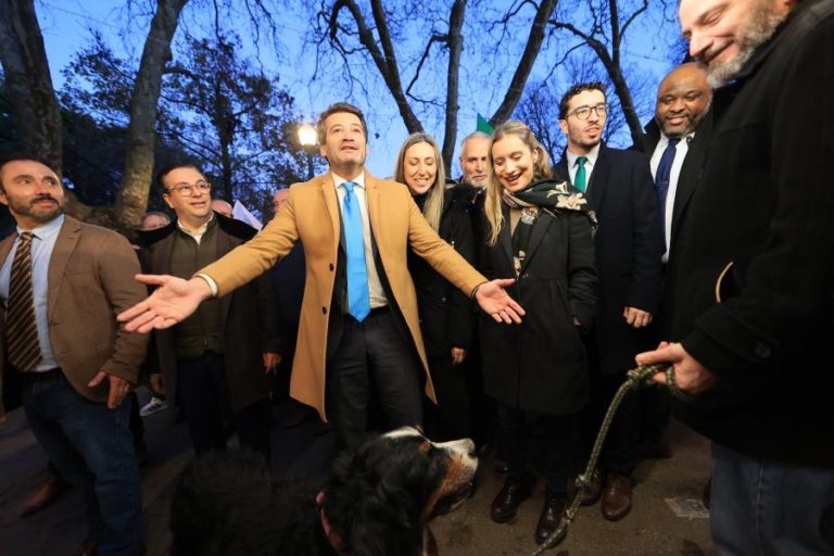 Saída de vereadores “enfraquece reputação” do Chega mas não deverá afetar eleitorado — Investigador