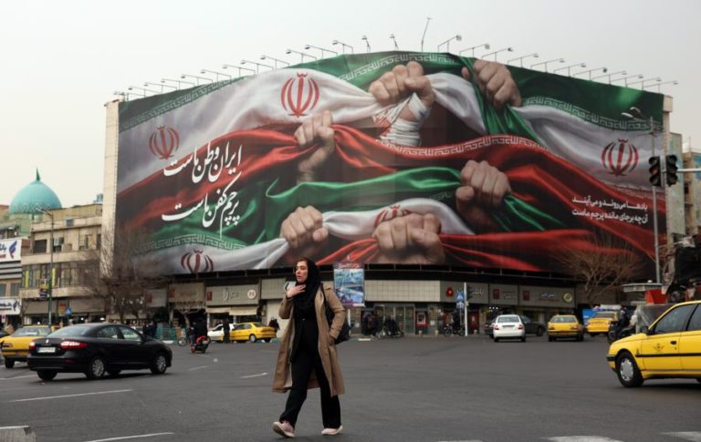 Irão: ONG regista cerca de sete mil mortos em protestos antigovernamentais