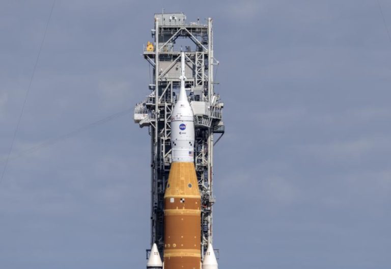 Missão lunar Artemis II adiada para março — NASA