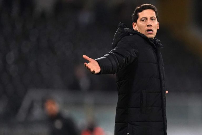 Luís Pinto diz que jogo em Arouca exige “grande concentração” ao Vitória