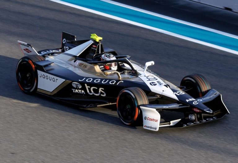 Félix da Costa abalroado em Miami na terceira corrida da Fórmula E