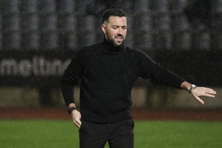 Farioli pede FC Porto com “atitude” no clássico e destaca apoio esperado no Dragão