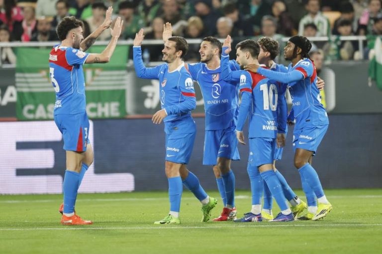 Atlético de Madrid bate Betis e atinge facilmente meias-finais da Taça do Rei