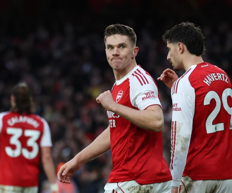 Espírito Santo vence e Marco Silva perde, com líder Arsenal a reforçar liderança