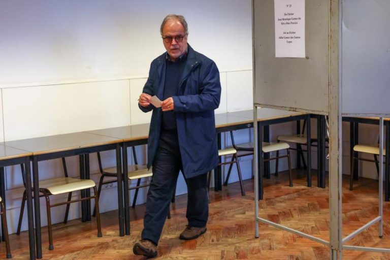 Líder do BE espera novo PR “alinhado com batalha da democracia”