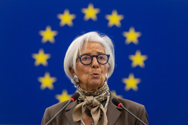 Lagarde diz que Europa ainda está a tempo de beneficiar da IA