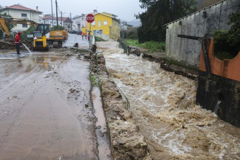 Locais de apoio receberam 160 pessoas retiradas de zonas de risco em Coimbra