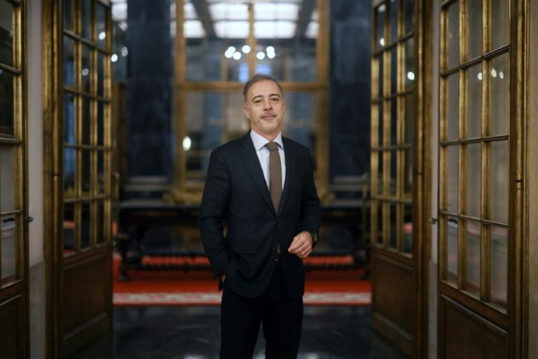 “Faltam níveis intermédios” regionais de “coordenação e liderança política” – Pedro Duarte