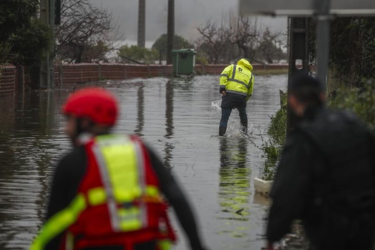 Mau tempo: Governo com 1.922 pedidos de apoio à manutenção de postos de trabalho