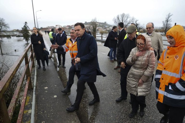 Debate quinzenal com o primeiro-ministro remarcado agora para 19 de fevereiro