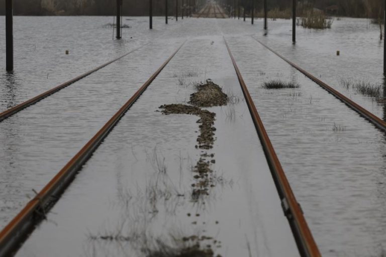 Várias linhas ferroviárias ainda com constrangimentos na circulação