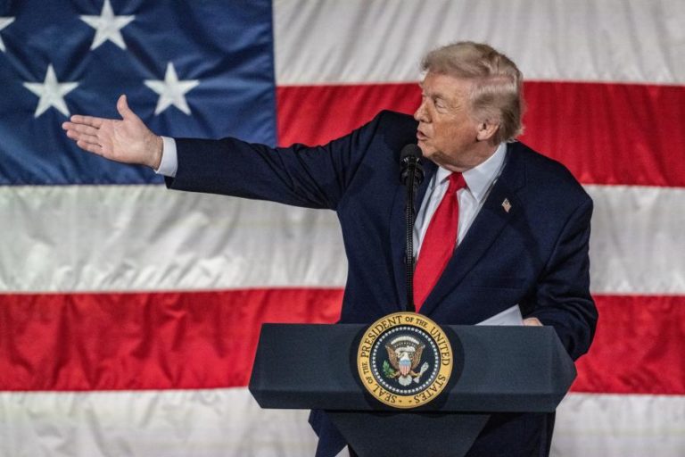 Trump anuncia 5.000 milhões de dólares do Conselho de Paz para Gaza e pede desmilitarização do Hamas