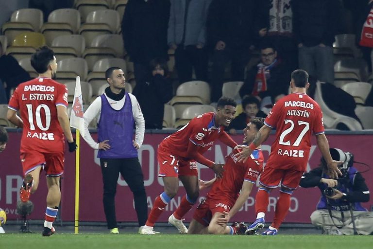 Gil Vicente vira resultado diante do Sporting de Braga e sobe a quarto