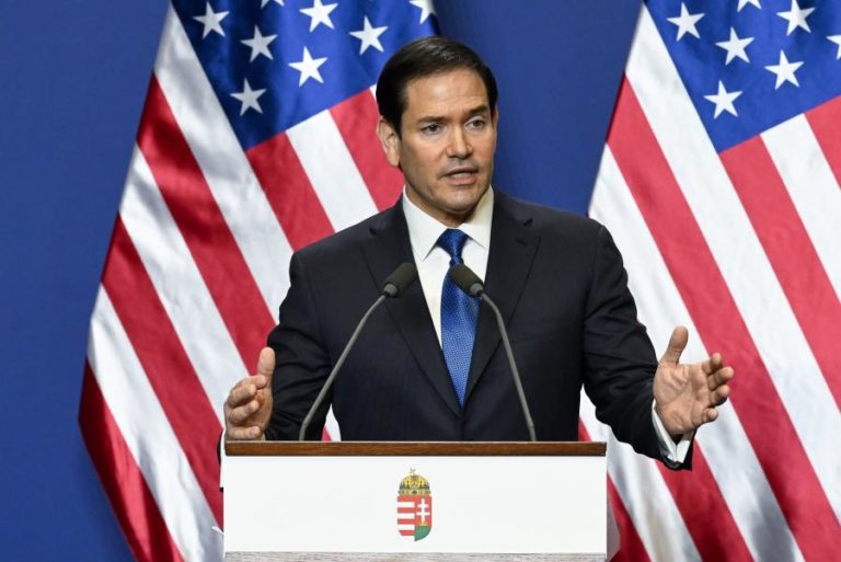Rubio admite dificuldades em acordo com Irão antes de negociações em Genebra