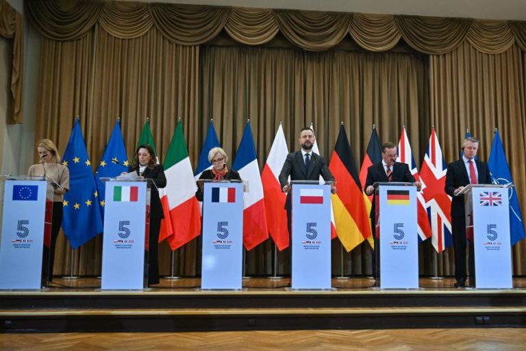 Ucrânia: Cinco países europeus querem garantias de segurança robustas para Kiev