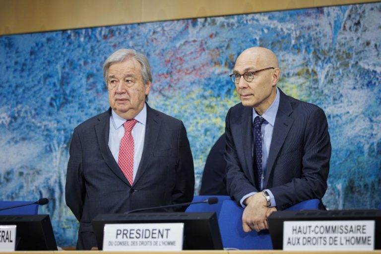 Direitos humanos sob ataque em grande escala pelos mais fortes, denuncia Guterres