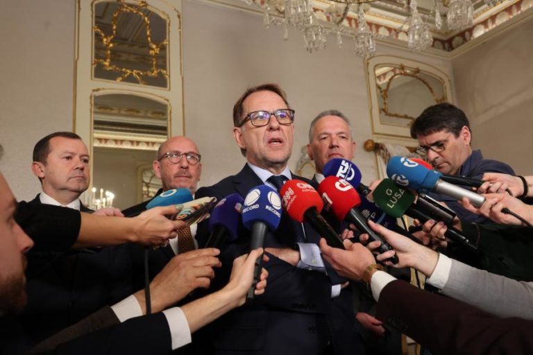 Novo MAI diz que “diretor nacional” da PJ “não investiga ninguém”