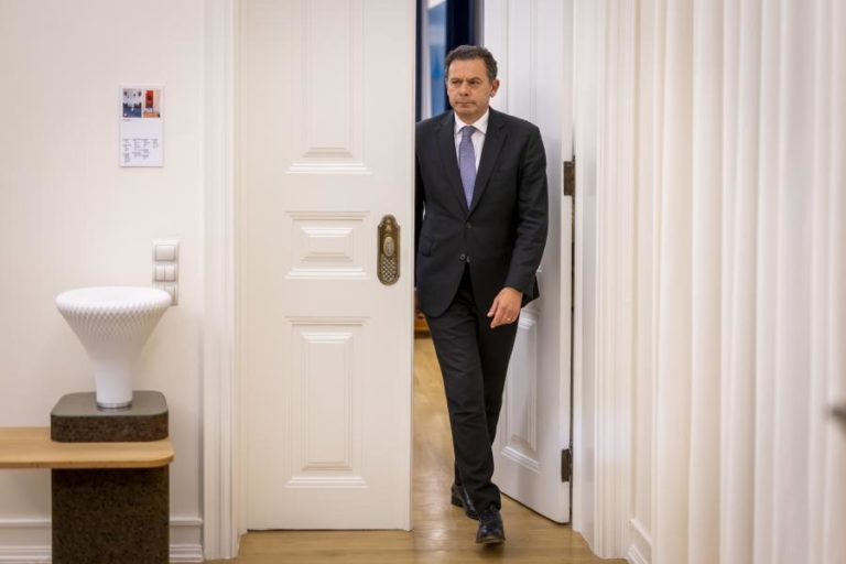 Conselho de Ministros vai aprovar alargamento de alguns apoios a todo o território nacional