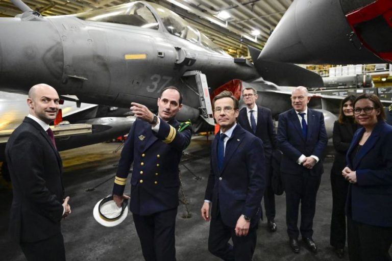 Suécia não acolhe armas nucleares em tempo de paz — PM sueco