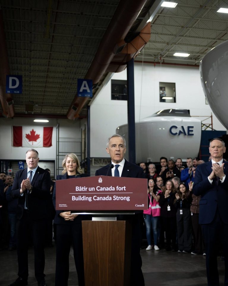 Sondagem revela forte apoio dos canadianos a política económica de Mark Carney