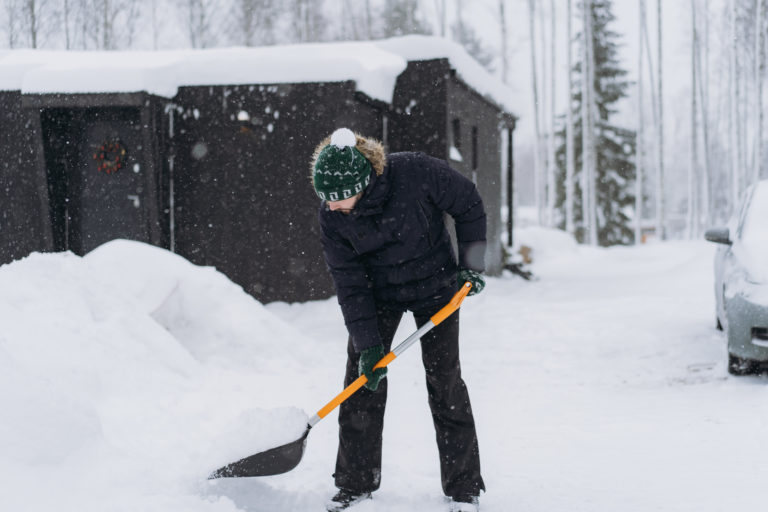 Limpar neve pode aumentar risco de ataque cardíaco