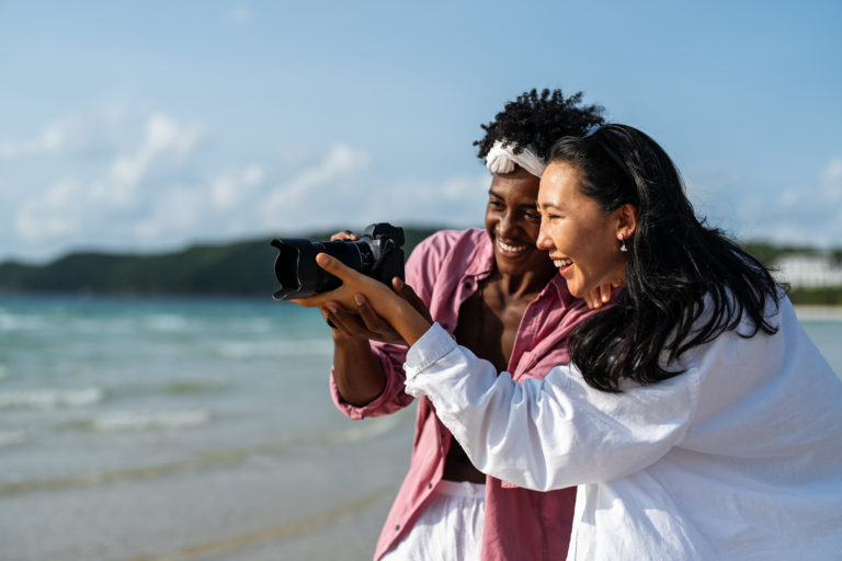 Orientações importantes antes de embarcar para fora do Canadá para os destinos populares no estangeiro